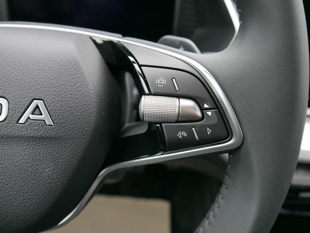 Skoda Octavia Combi Selection 2.0 TDI DSG *AHK*NAVI*ACC*LED*PDC*SHZ*DAB*LIGHT ASSIST* 
