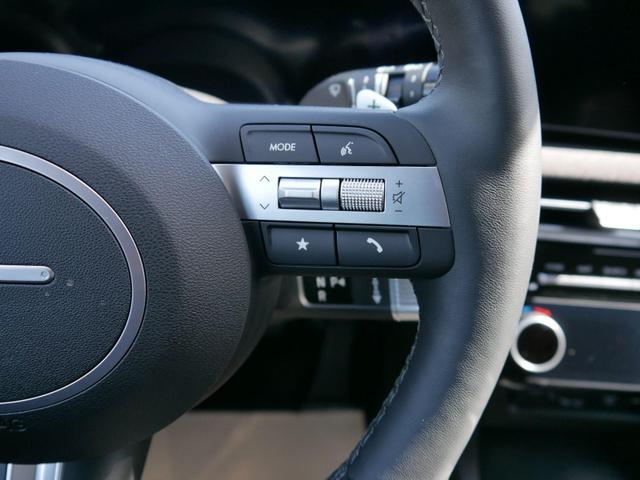 Hyundai TUCSON GO Plus 1.6 T-GDi HEV 4WD AT *PDC*RFK*NAVI*SHZ*LED*DAB*KLIMA*FRONT ASSIST* 