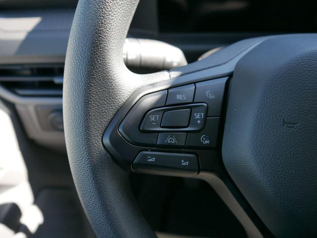 Volkswagen Transporter 6.1 Kastenwagen Furgón Batalla Corta 2.0 TDI Kurz *PDC HI.*LED*APP-CONNECT*KLIMA*TEMPOMAT*DAB* 