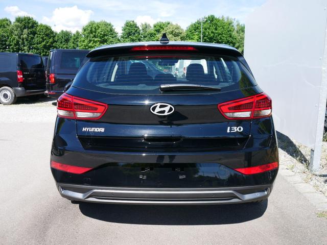 i30 GO 1.0 T-GDi DCT*NAVI*PDC*KAMERA*LED*ACC*SHZ*TEMPOMAT*KLIMAAUTOMATIK 