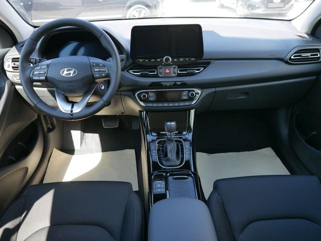 i30 GO 1.0 T-GDi DCT*NAVI*PDC*KAMERA*LED*ACC*SHZ*TEMPOMAT*KLIMAAUTOMATIK 