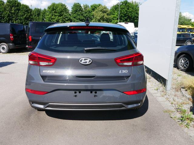 Hyundai i30 GO 1.0 T-GDi DCT*NAVI*PDC*KAMERA*LED*ACC*SHZ*TEMPOMAT*KLIMAAUTOMATIK 