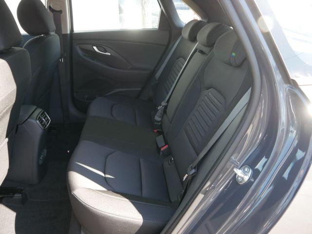 Hyundai i30 GO 1.0 T-GDi DCT*NAVI*PDC*KAMERA*LED*ACC*SHZ*TEMPOMAT*KLIMAAUTOMATIK 