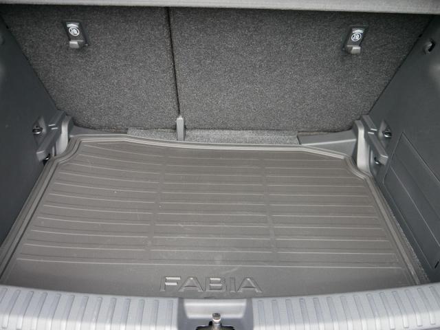 Skoda Fabia 130 Jahre Selection Plus 1,0 TSI *LED*PDC*SHZ*KAMERA*DIG-COCKPIT 