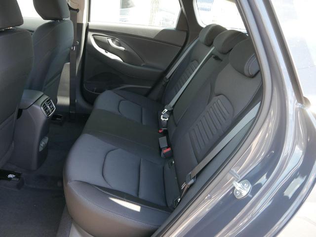 Hyundai i30 Kombi i30cw GO 1.0 T-GDi*NAVI*PDC*KAMERA*LED*ACC*SHZ*TEMPOMAT*KLIMAAUTOMATIK 