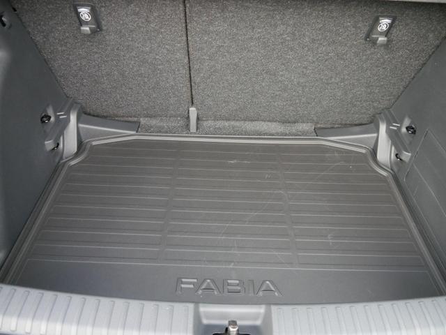 Skoda Fabia 130 Jahre 1,0 MPI*LED*PDC HI.*RFK*APP-CONNECT*SHZ*KESSY*KLIMA*DAB* 