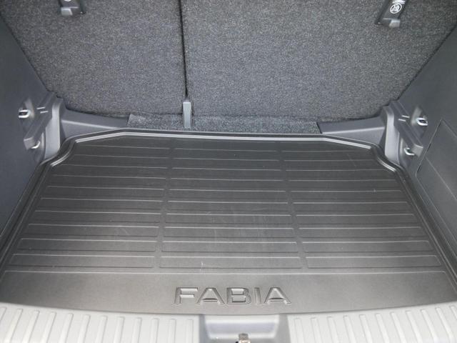 Skoda Fabia 130 Jahre 1,0 MPI *LED*PDC HI.*RFK*APP-CONNECT*SHZ*KESSY*KLIMA*DAB* 