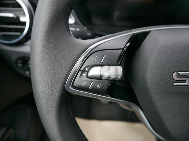 Skoda Fabia 130 Jahre 1,0 MPI*LED*PDC HI.*RFK*APP-CONNECT*SHZ*KESSY*KLIMA*DAB* 