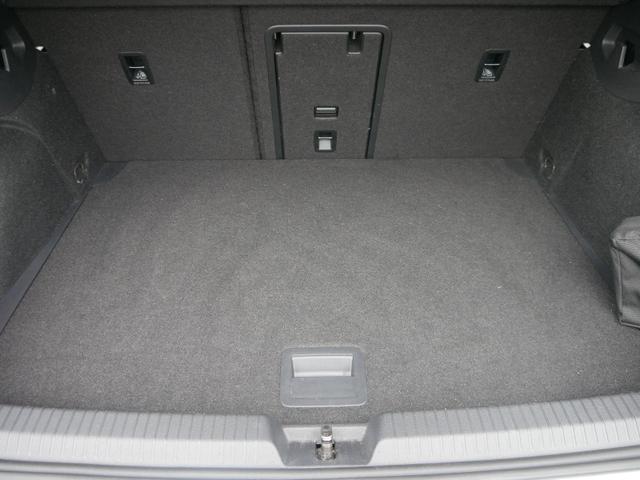 Volkswagen Golf LIFE VIII 2.0 TDI DPF DSG * ACC WINTERPAKET LED NAVI LENKRADHEIZUNG PDC 