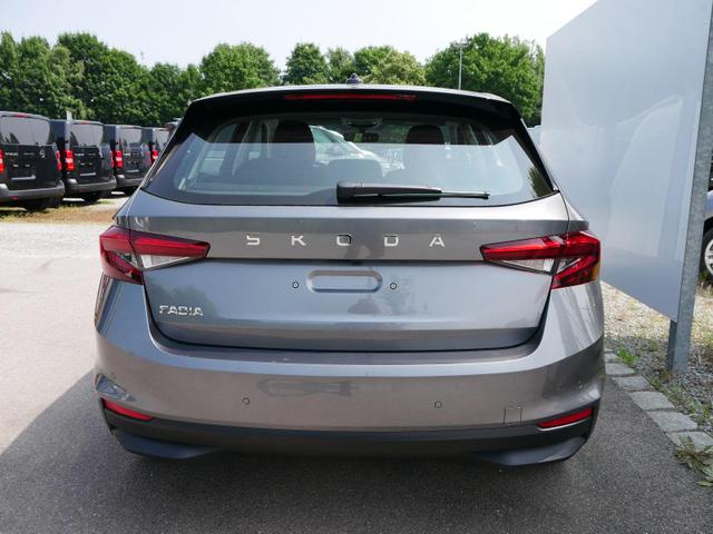 Skoda Fabia - 130 Jahre 1,0 MPI*LED*PDC HI.*RFK*APP-CONNECT*SHZ*KESSY*KLIMA*DAB*
