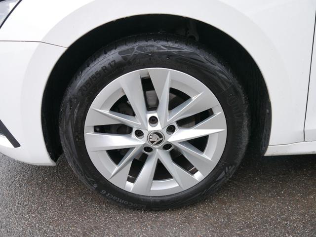 Skoda Octavia Combi Style 2.0 TDI DPF DSG *ACC*LED*NAVI COLUMBUS*KAMERA*PDC*SHZ* 