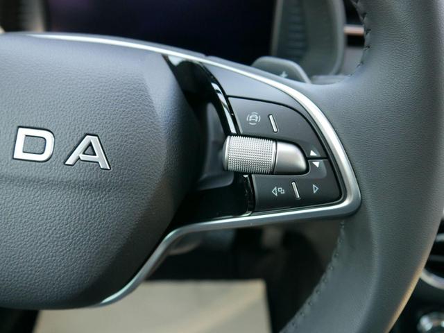Skoda Kamiq 130 Jahre Premium Edition 1,5 TSI DSG*AHK-SCHWENKBAR*PDC*KAMERA*LED*TEMPOMAT 