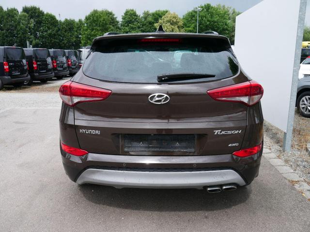 Hyundai TUCSON 2.0 CRDI DPF PREMIUM 4WD * AUTOMATIC SOFORT LEDER PANORAMA-SD PARK-ASSISTENT 
