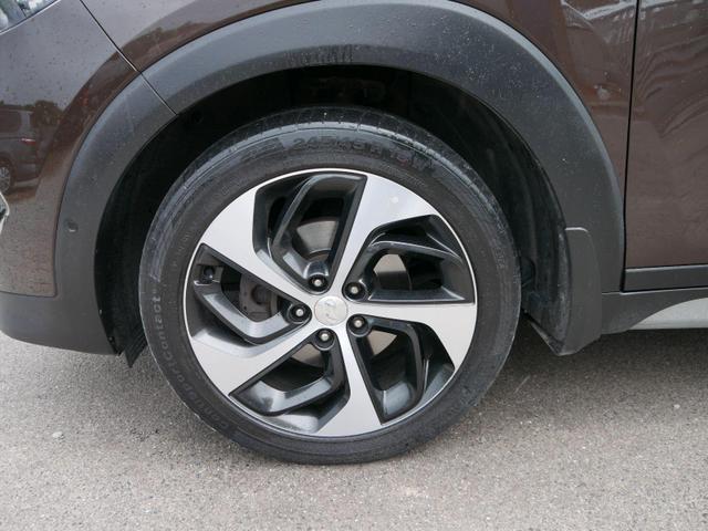 Hyundai TUCSON 2.0 CRDI DPF PREMIUM 4WD * AUTOMATIC SOFORT LEDER PANORAMA-SD PARK-ASSISTENT 