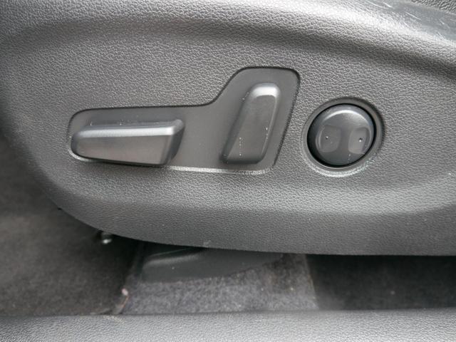 Hyundai TUCSON 2.0 CRDI DPF PREMIUM 4WD * AUTOMATIC SOFORT LEDER PANORAMA-SD PARK-ASSISTENT 
