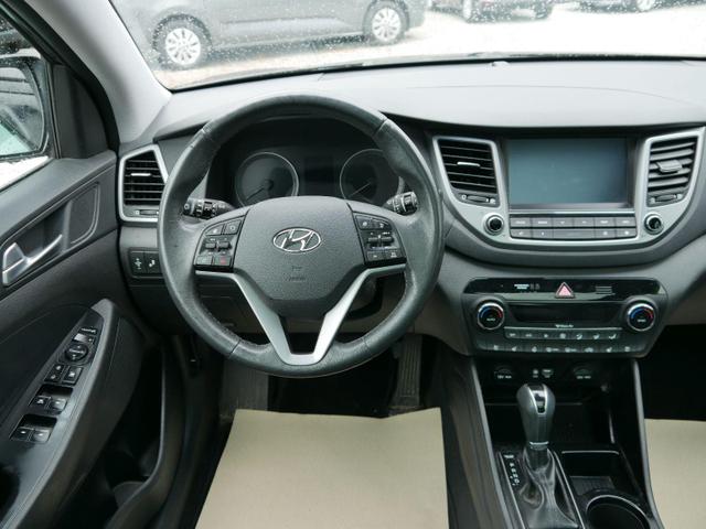 Hyundai TUCSON 2.0 CRDI DPF PREMIUM 4WD * AUTOMATIC SOFORT LEDER PANORAMA-SD PARK-ASSISTENT 