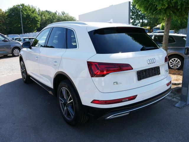 Audi Q5 40 TDI DPF S TRONIC QUATTRO* S-LINE INTERIEUR*AHK*ASSISTENZPAKET STADT & TOUR * MATRIX LED 19 ZOLL 