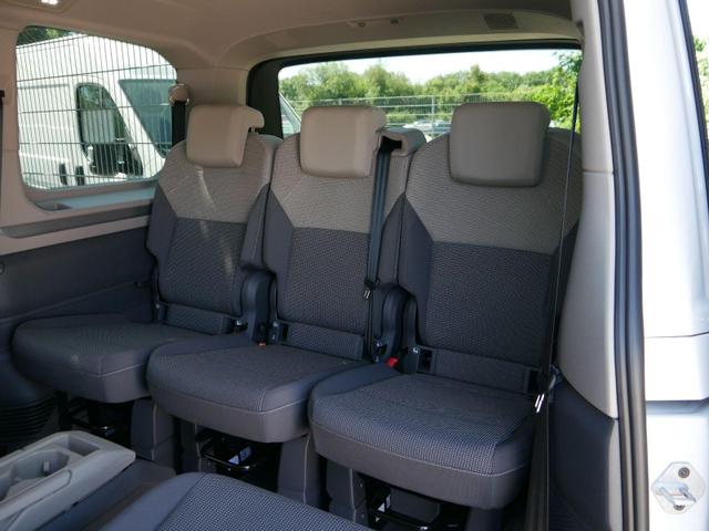 Volkswagen T7 Multivan Life 2.0 TDI *PDC*LED*SHZ* AHK-SCHWENKBAR*SMARTLINK *17 ZOLL 