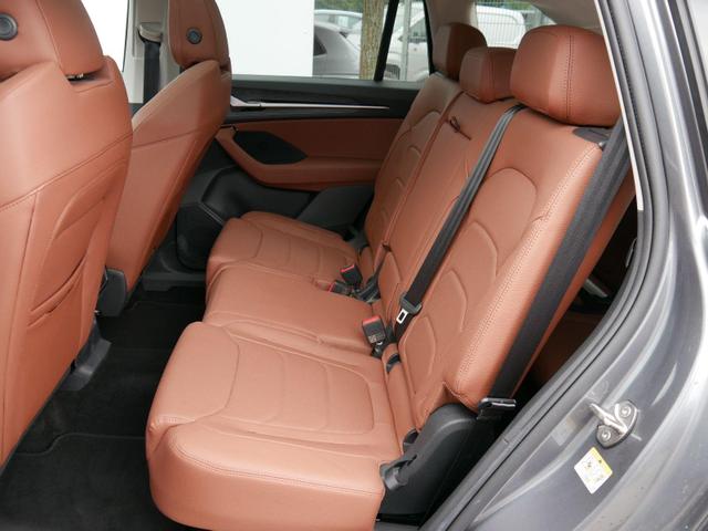 Skoda Kodiaq Selection 1.5 TSI mHEV DSG*NAVI*PDC*KAMERA*LED*SHZ*PONORAMA*7SITZER*19-ZOLL 