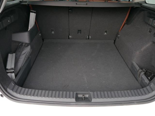 Skoda Kodiaq Selection 1.5 TSI mHEV DSG*NAVI*PDC*KAMERA*LED*SHZ*PONORAMA*19-ZOLL 