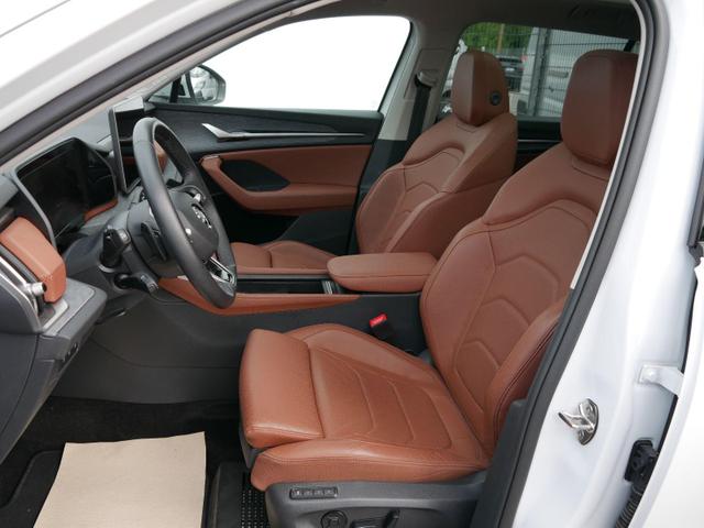Skoda Kodiaq Selection 1.5 TSI mHEV DSG*NAVI*PDC*KAMERA*LED*SHZ*PONORAMA*19-ZOLL 