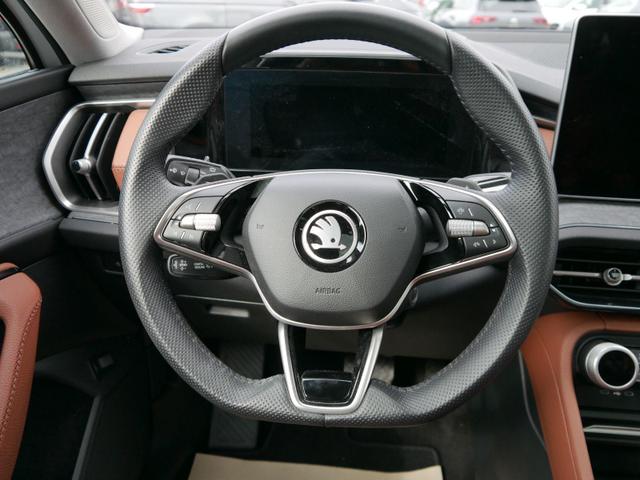 Skoda Kodiaq Selection 1.5 TSI mHEV DSG*NAVI*PDC*KAMERA*LED*SHZ*PONORAMA*19-ZOLL 
