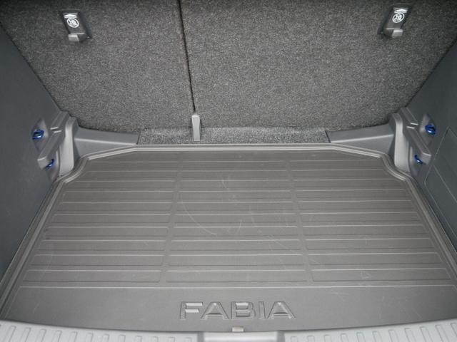 Skoda Fabia 130 Jahre 1,0 MPI*LED*PDC HI.*RFK*APP-CONNECT*SHZ*KESSY*KLIMA*DAB* 