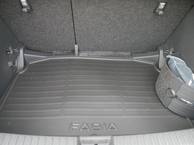 Skoda Fabia 130 Jahre Selection Plus 1,0 TSI DSG*SMARTLINK*PDC*KAMERA*LED*SHZ* 15 ZOLL 