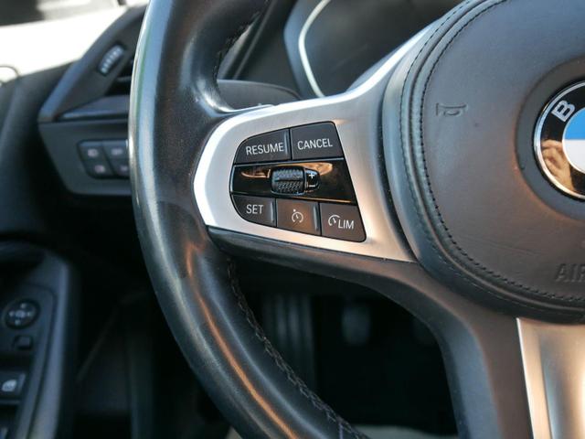 BMW 1er Sport Line 118i LINE*NAVI*PDC*SHZ*KLIMA*LED*AMBIENTE-BELEUCHTUNG 17 ZOLL 