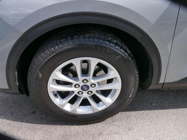 Ford Kuga Titanium 1.5 EcoBoost Titanium*NAVI*LED*PDC*SHZ*AHK -SCHWENKBAR*17 ZOLL 