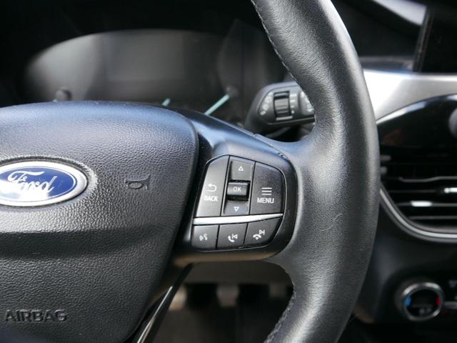 Ford Kuga Titanium 1.5 EcoBoost Titanium*NAVI*LED*PDC*SHZ*AHK -SCHWENKBAR*17 ZOLL 