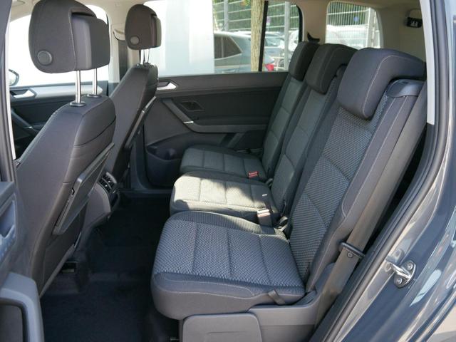 Volkswagen Touran Comfortline People 1.5 TSI DSG COMFORTLINE*ACC*PDC*KAMERA*NAVI*SHZ* 7-SITZER 