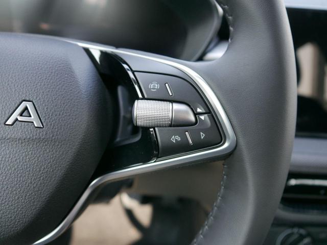 Skoda Fabia Selection 1,0 MPI SELECTION*LED*PDC-HI*SHZ*KLIMA*TEMPOMAT*BLUETOOTH 