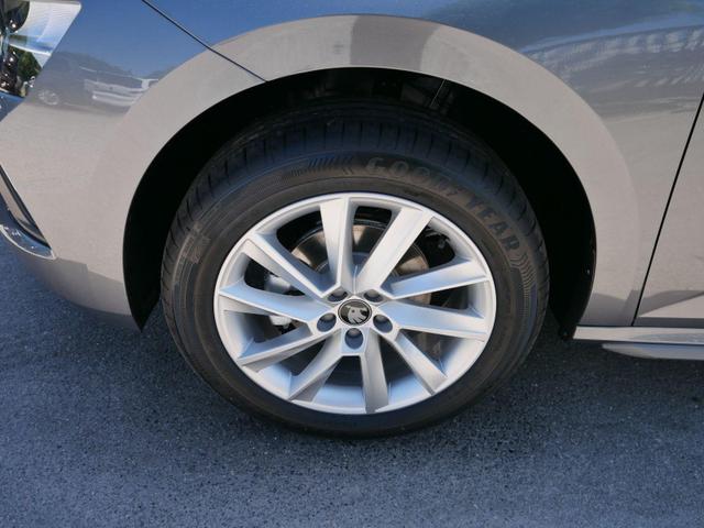 Skoda Kamiq 130 Jahre Premium Edition 1,5 TSI DSG*AHK-SCHWENKBAR*SMARTLINK*PDC*KAMERA*LED*TEMPOMAT 