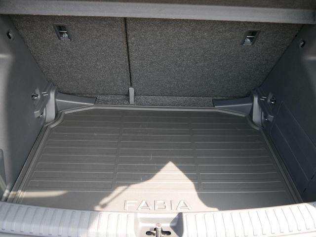 Skoda Fabia 130 Jahre 1,0 MPI*LED*PDC HI.*KAMERA*APP-CONNECT*SHZ*KESSY*KLIMA*DAB* 