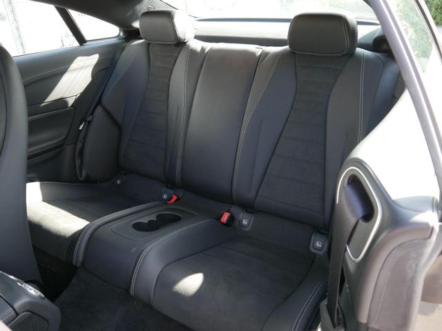 Mercedes-Benz E-Klasse AMG-LINE E 300 Coupe-AMG-LINE*NAVI*PDC*KAMERA*LED*SHZ*KLIMA*TEMPOMAT*MEDIA-PAKET*19-ZOLL 