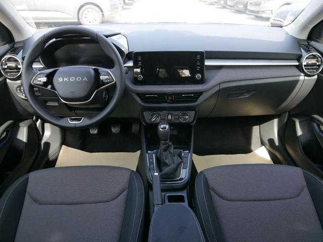 Skoda Fabia Selection 1,0 MPI SELECTION*LED*PDC-HI*SHZ*KLIMA*TEMPOMAT*BLUETOOTH*ISOFIX* 