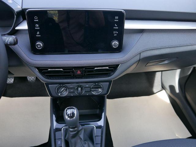 Skoda Fabia Selection 1,0 MPI SELECTION*LED*PDC-HI*SHZ*KLIMA*TEMPOMAT*BLUETOOTH*ISOFIX* 