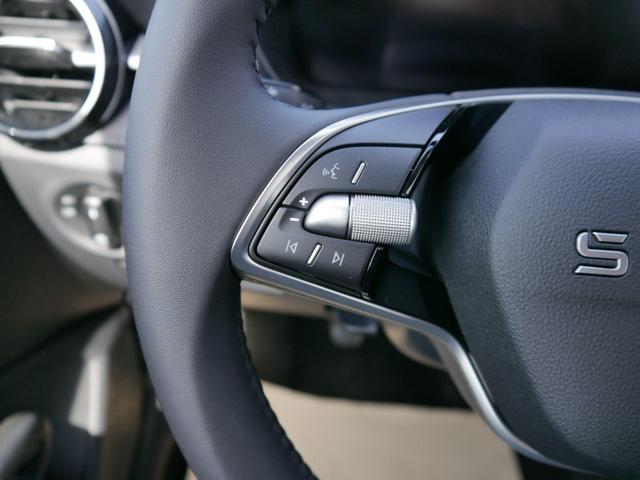 Skoda Fabia Selection 1,0 MPI SELECTION*LED*PDC-HI*SHZ*KLIMA*TEMPOMAT*BLUETOOTH*ISOFIX* 