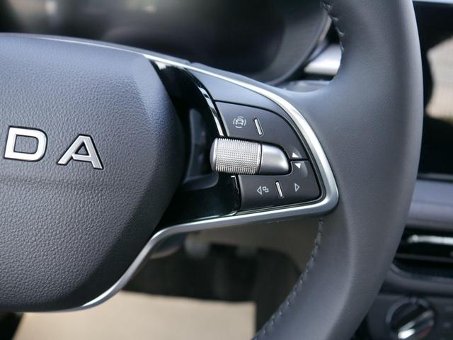Skoda Fabia Selection 1,0 MPI SELECTION*LED*PDC-HI*SHZ*KLIMA*TEMPOMAT*BLUETOOTH*ISOFIX* 