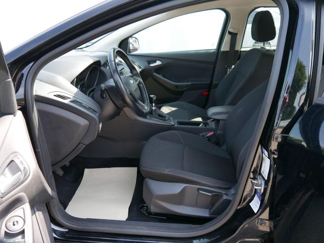 Ford Focus Turnier Trend 1.5 EcoBoost TREND*WINTERPAKET*PARKTRONIC*SHZ*TEMPOMAT*ISOFIX* 