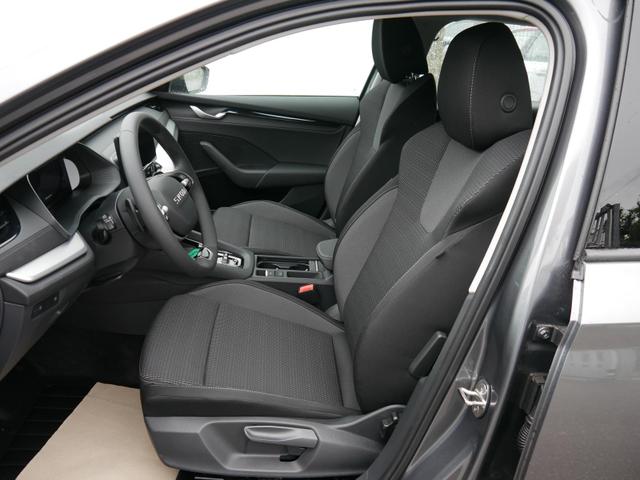 Skoda Octavia Combi Selection 2.0 TDI DSG Selection*LED*PDC*KLIMA*SMARTLINK*SHZ*16 ZOLL*ISOFIX* 