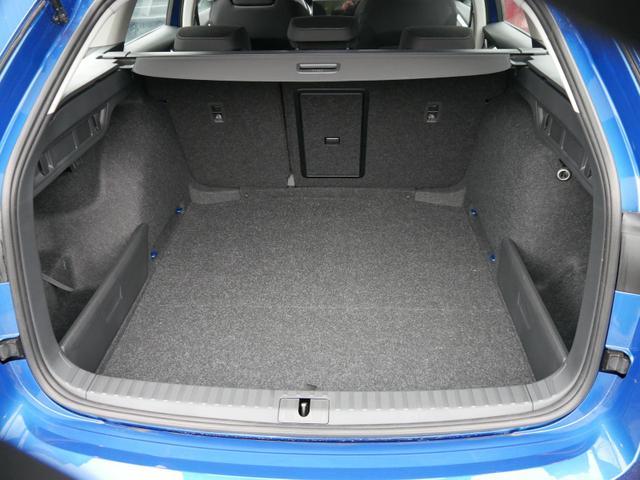 Skoda Octavia Combi Selection 2.0 TDI DSG Selection*LED*PDC*KLIMA*SMARTLINK*SHZ*16 ZOLL*ISOFIX* 