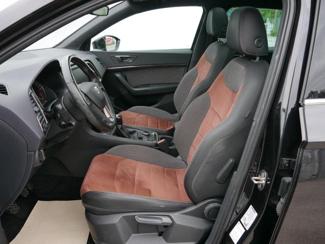 Seat Ateca 4DRIVE XCELLENCE 1.4 ECO TSI XCELLENCE*NAVI*ACC*PDC*KAMERA*LED*SHZ*AHK*PANORAMA-DACH*19-ZOLL 