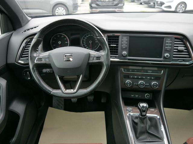 Seat Ateca 4DRIVE XCELLENCE 1.4 ECO TSI XCELLENCE*NAVI*ACC*PDC*KAMERA*LED*SHZ*AHK*PANORAMA-DACH*19-ZOLL 
