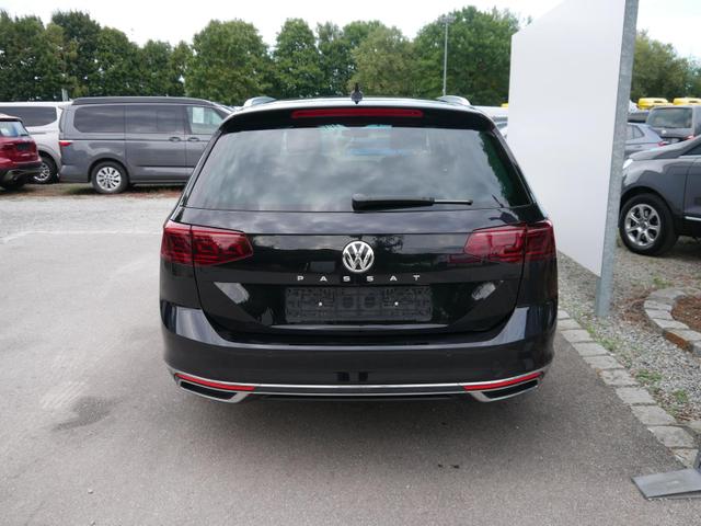 Volkswagen Passat Variant - Elegance 2.0 TDI DPF DSG ELEGANCE** AHK * ACC WINTERPAKET MATRIX-LED ALCANTARA/LEDER