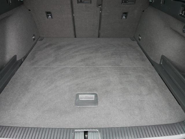 Volkswagen Passat Variant Elegance 2.0 TDI DPF DSG ELEGANCE** AHK * ACC WINTERPAKET MATRIX-LED ALCANTARA/LEDER 