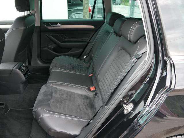 Volkswagen Passat Variant Elegance 2.0 TDI DPF DSG ELEGANCE** AHK * ACC WINTERPAKET MATRIX-LED ALCANTARA/LEDER 