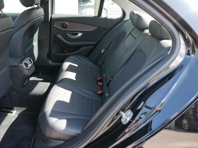 Mercedes-Benz C-Klasse EXKLUSIV C180-9G-TRONIC-EXKLUSIV*NAVI*LED*SHZ*PDC*KAMERA*TEMPOMAT*17-ZOLL 