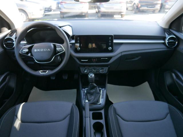 Skoda Fabia Selection 1.0 TSI *NAVI-ÜBER-SMARTLINK*LED*PDC-HI*SHZ*KLIMA*BLUETOOTH 